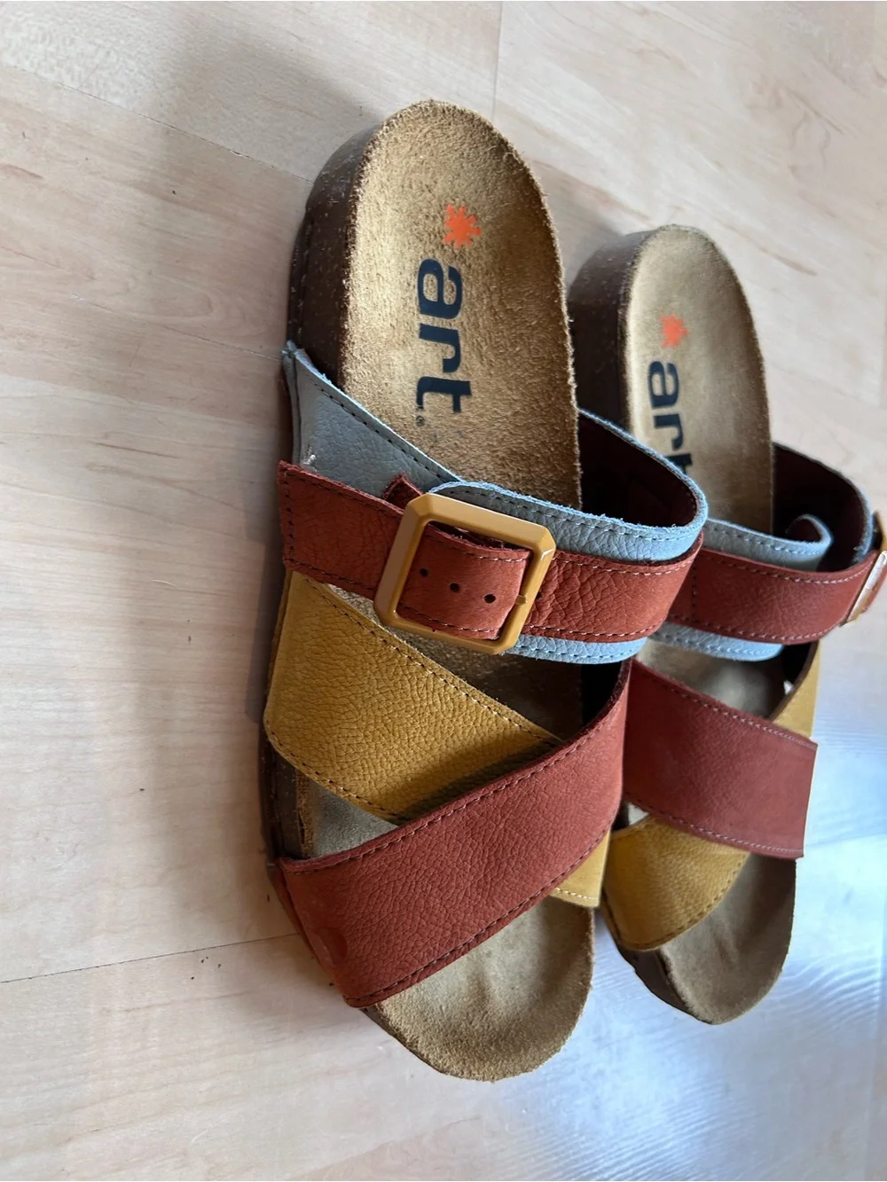 ART Multicolor Leather Cross-Strap Slides 40